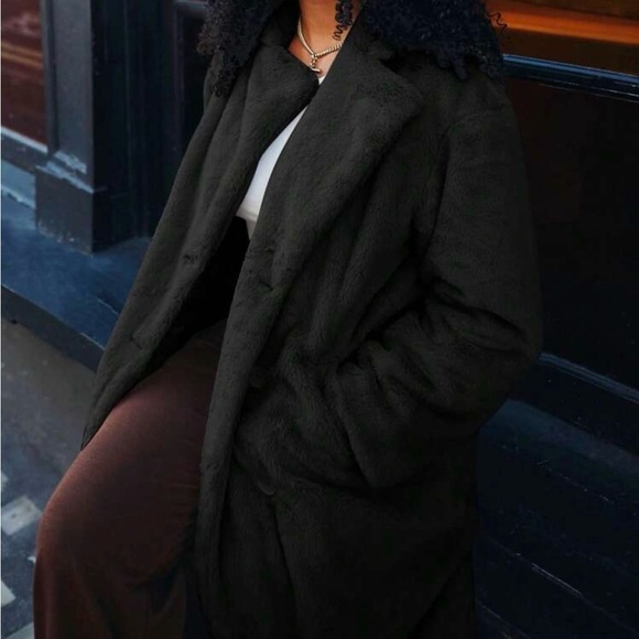 Cozy Black Button Teddy Jacket Coat Winter Minimalist - Picture 3 of 3